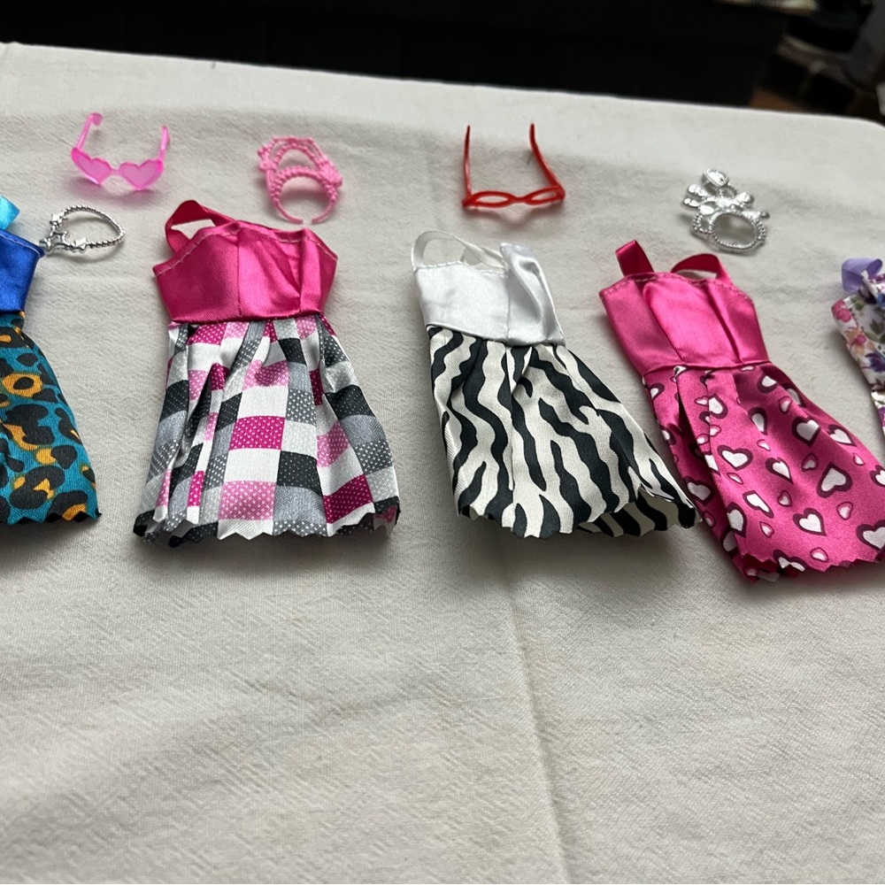 Hand Crafted Pink and Blue Artisanal Creation - Picture 7 of 7